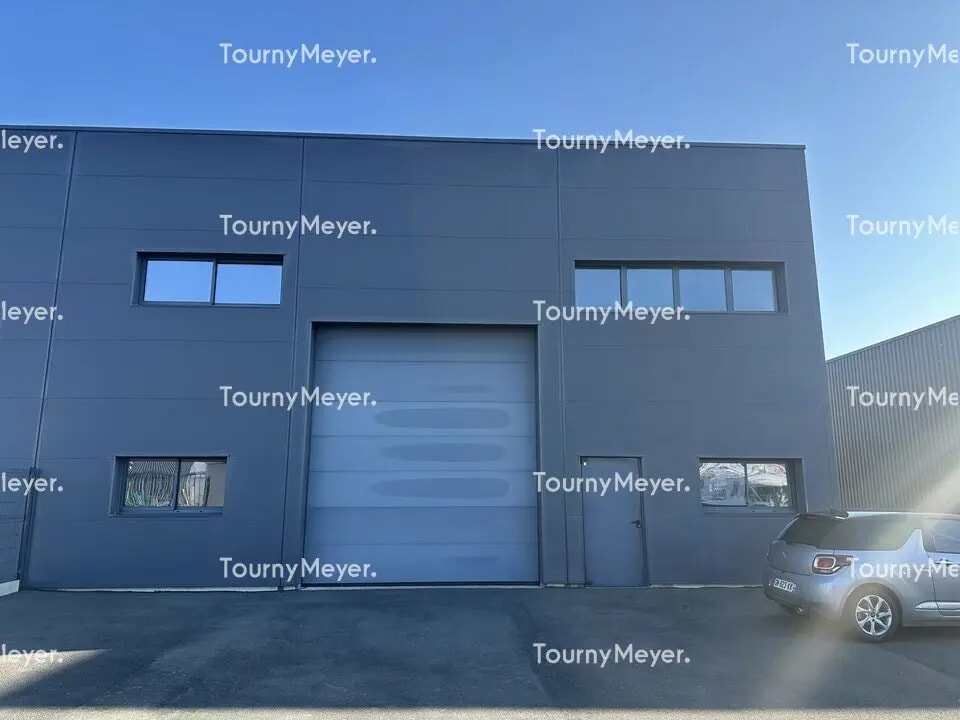 Local d’activités dans Vigneux-de-Bretagne à louer Photo principale– Image 1 sur 6