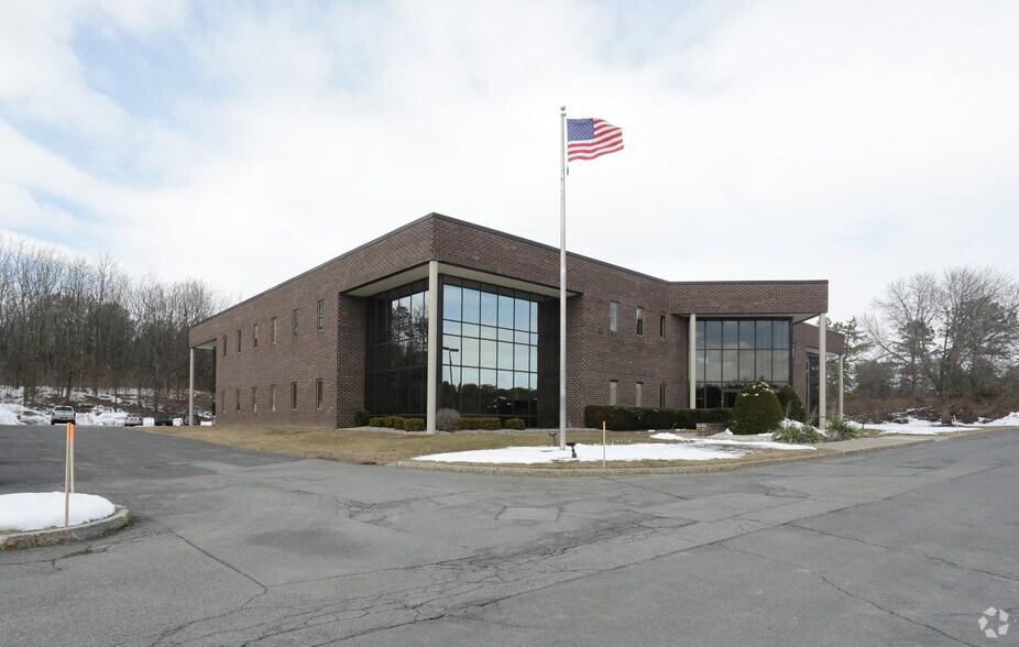 9 Washington Sq, Albany, NY à vendre - Photo principale – Image 1 sur 23