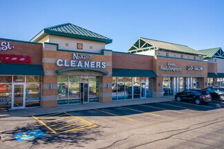 Plus de détails pour 7000-7012 Huntley Rd, Carpentersville, IL - Local commercial à louer