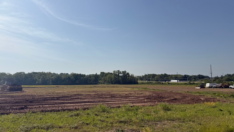 E. Outer Rd., Troy, MO à vendre - Photo de l’immeuble – Image 3 sur 10
