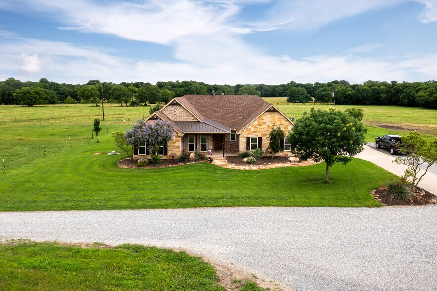 191 Bell Road, Van Alstyne, TX à vendre - Photo de l’immeuble – Image 2 sur 76