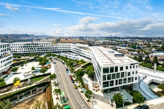 12105 W Waterfront Dr, Playa Vista, CA - VUE AÉRIENNE  vue de carte - Image1