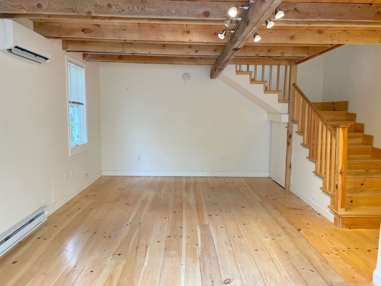 426 Middle St, Portsmouth, NH à louer - Photo de l’immeuble – Image 3 sur 25
