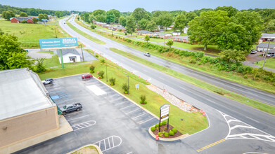 117 Us-72 Hwy W, Tuscumbia, AL à louer Photo de l’immeuble– Image 2 sur 16