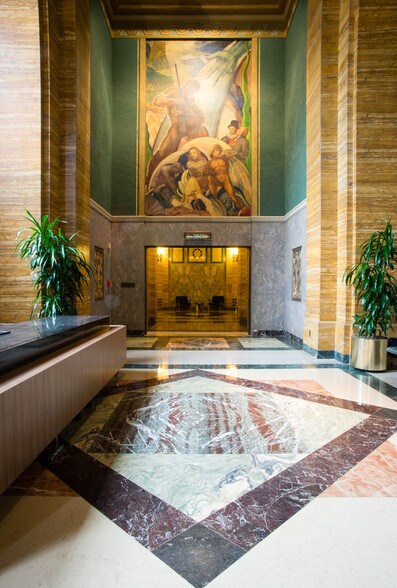 601 W 5th St, Los Angeles, CA à louer - Hall d’entrée – Image 3 sur 3