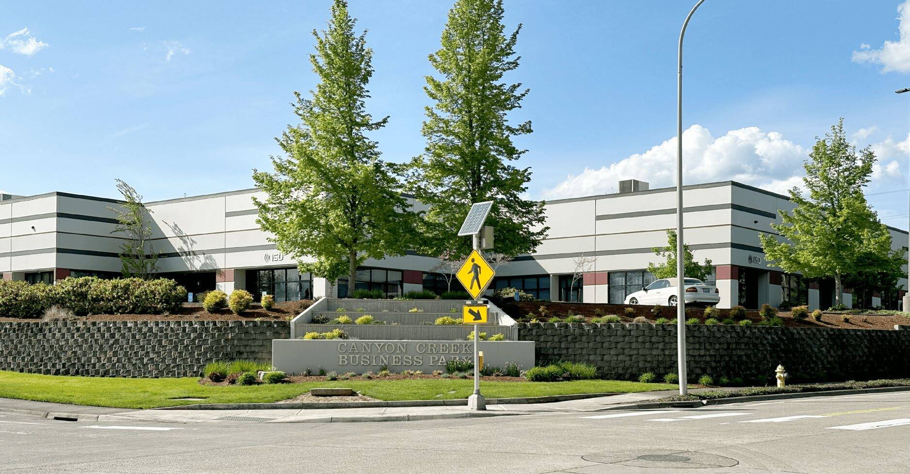25999 SW Canyon Creek Rd, Wilsonville, OR à louer Photo de l’immeuble– Image 1 sur 12