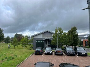 4 Benham Rd, Chilworth à louer Photo de l’immeuble– Image 2 sur 6