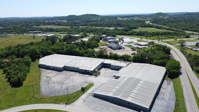 Plus de détails pour 801 N James Campbell Blvd, Columbia, TN - Industriel/Logistique à louer