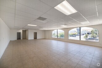 277 S Rancho Santa Fe Rd, San Marcos, CA à louer Photo intérieure– Image 2 sur 3