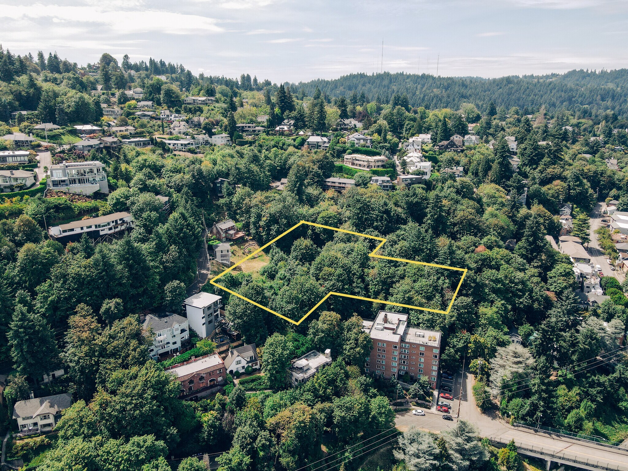 1297 SW Cardinell Dr, Portland, OR à vendre Photo principale– Image 1 sur 5