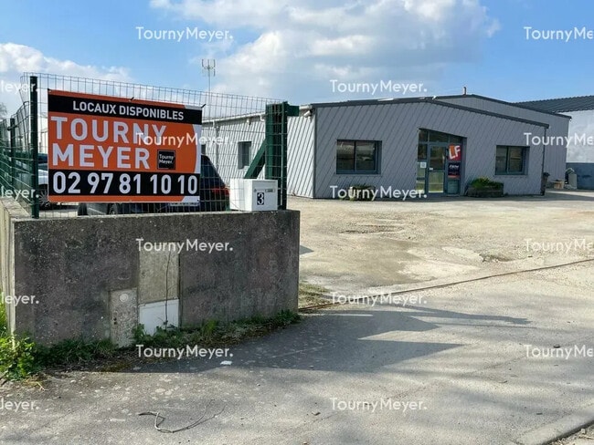 Plus de détails pour 3 Rue Yvette Cauchois, Quéven - Local d'activités à louer