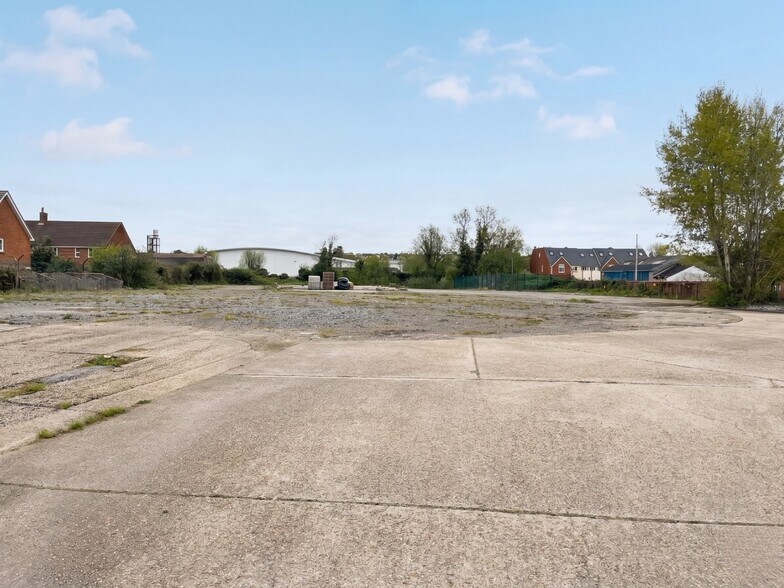 Coldharbour Lane, Salisbury à louer - Photo de l’immeuble – Image 3 sur 4