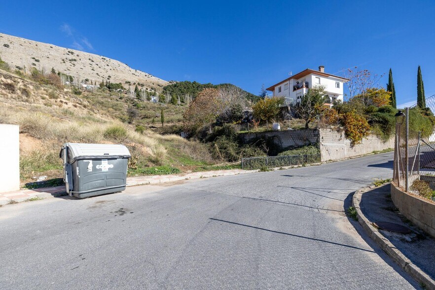 Avenida Príncipe Felipe, 2, Alfacar, Granada à vendre - Photo de l’immeuble – Image 2 sur 15