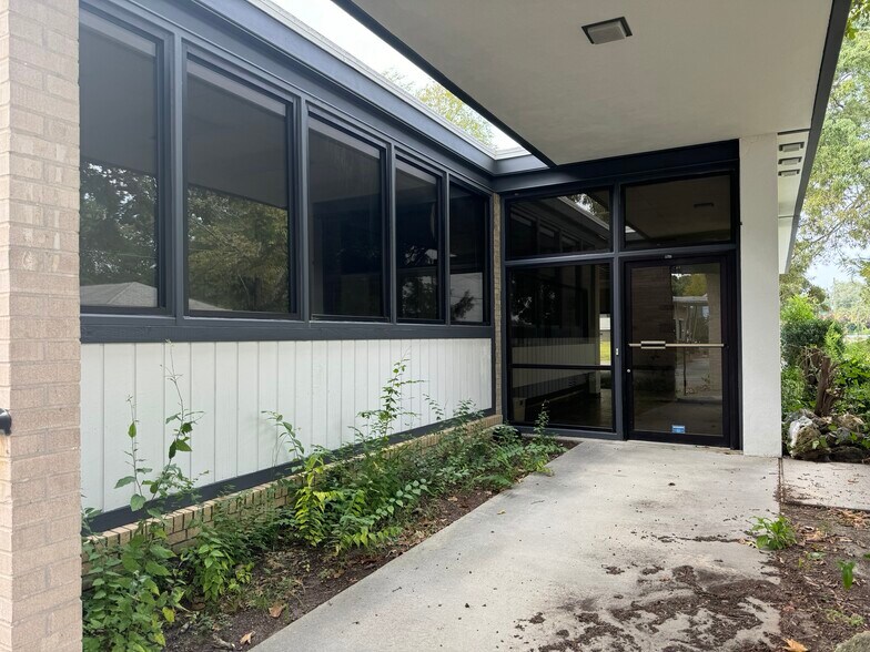 606 Academy Ave, Dublin, GA à louer - Photo de l’immeuble – Image 3 sur 17