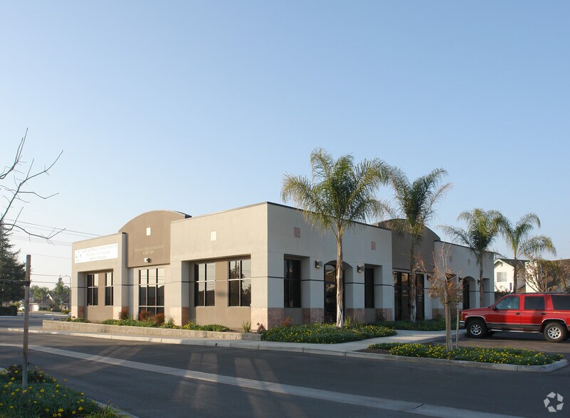 3400 Calloway Dr, Bakersfield, CA à louer - Photo de l’immeuble – Image 2 sur 5