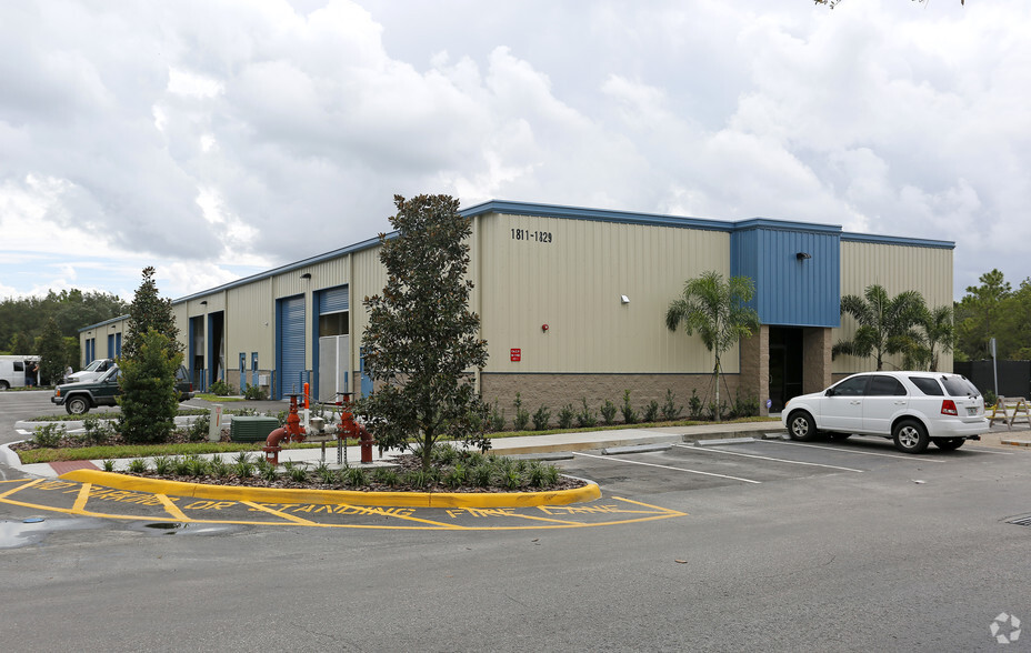 1701-1829 Business Center Ln, Kissimmee, FL à louer - Photo de l’immeuble – Image 2 sur 4