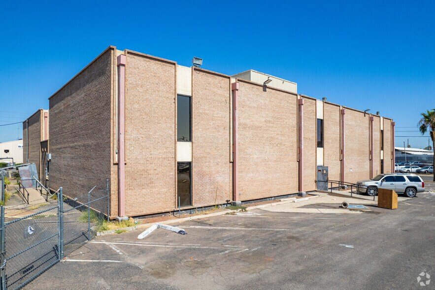 1833-1841 W Buchanan St, Phoenix, AZ à vendre - Photo de l’immeuble – Image 3 sur 19