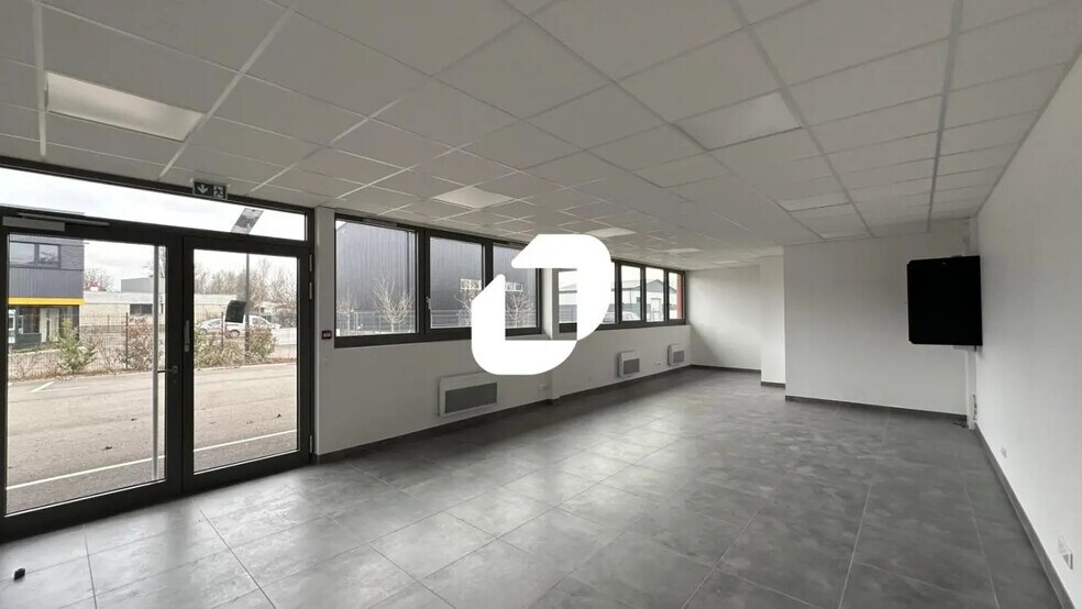 Bureau dans Eschau à louer - Photo de l’immeuble – Image 3 sur 11