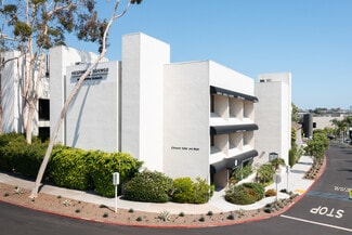 Plus de détails pour 359 San Miguel Dr, Newport Beach, CA - Bureau/Médical à louer