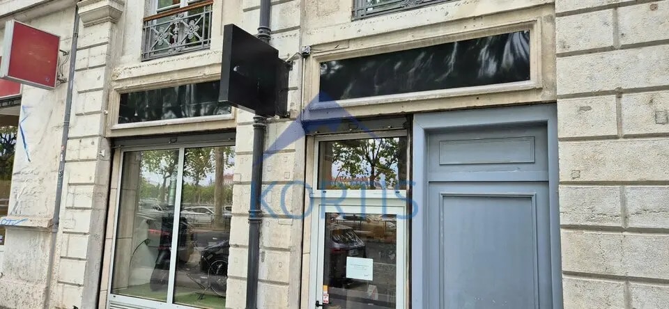 Local commercial dans Lyon à louer - Photo de l’immeuble – Image 1 sur 5