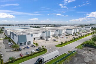 Plus de détails pour 14001 NW 112th Ave, Hialeah Gardens, FL - Industriel/Logistique à louer