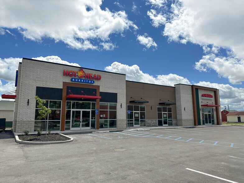 523 W 7th St, Auburn, IN à louer - Photo de l’immeuble – Image 1 sur 4