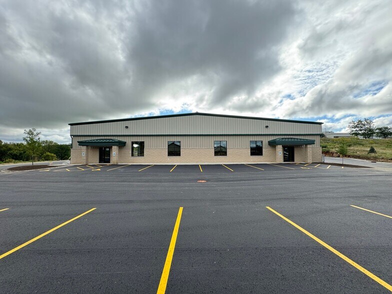 310-316 Locust Dr, Verona, WI à louer - Photo de l’immeuble – Image 3 sur 10