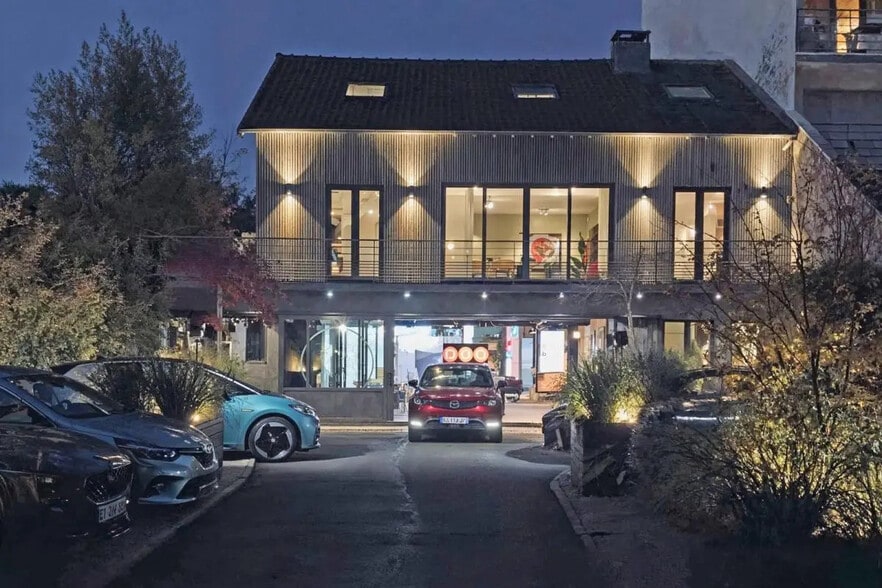 Bureau dans Rueil-Malmaison à vendre - Photo de l’immeuble – Image 1 sur 11