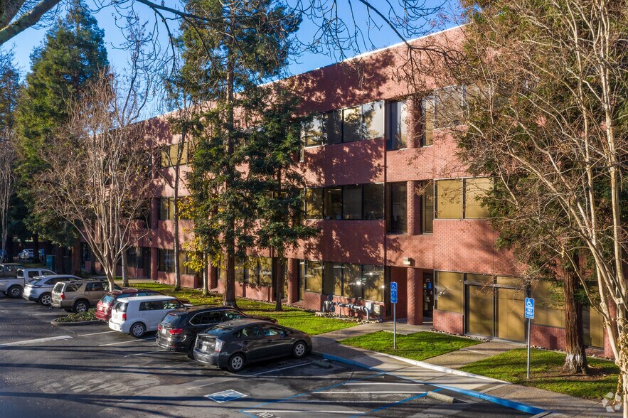 3478 Buskirk Ave, Pleasant Hill, CA à vendre - Photo de l’immeuble – Image 2 sur 11
