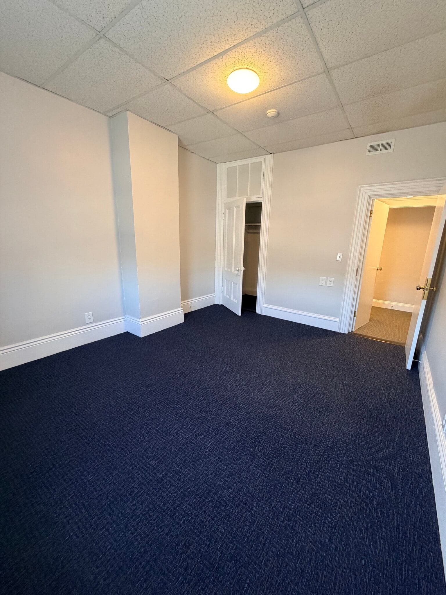 47-61 Langley Rd, Newton, MA à louer Photo intérieure– Image 1 sur 2