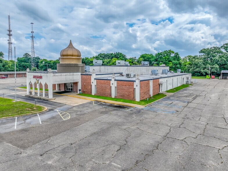 555 Eastern Blvd, Montgomery, AL à vendre - Photo de l’immeuble – Image 1 sur 43