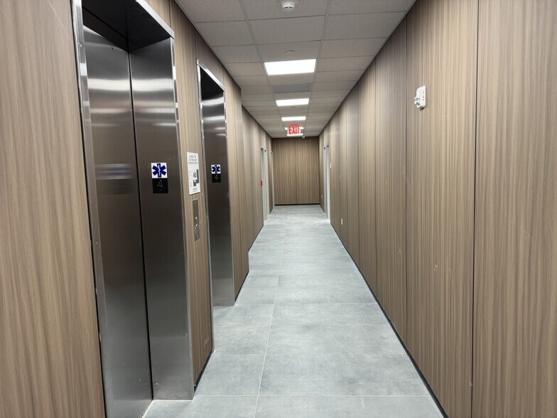 9073 Sutphin Blvd, Jamaica, NY à louer - Photo de l’immeuble – Image 3 sur 5