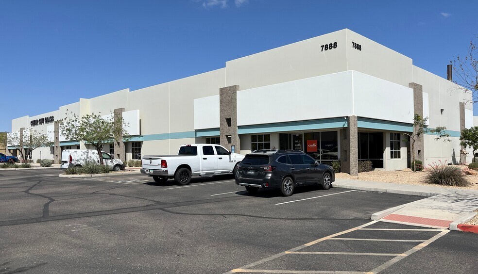 7888 N Glen Harbor Blvd, Glendale, AZ à vendre - Photo de l’immeuble – Image 1 sur 6