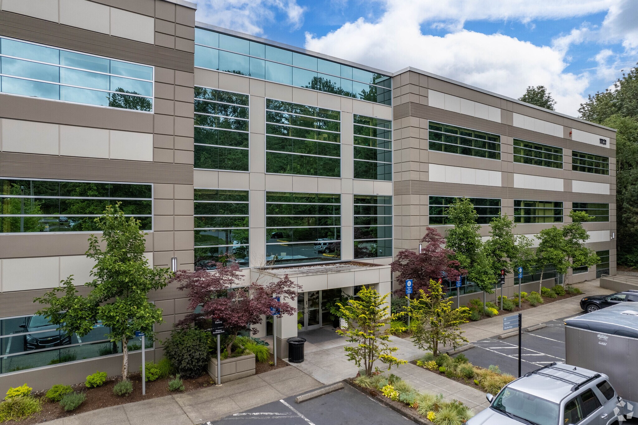 11121 Willows Rd NE, Redmond, WA à louer Photo principale– Image 1 sur 12