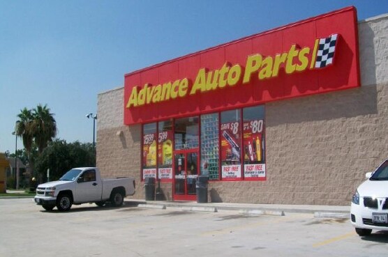 5817 Antoine Dr, Houston, TX à louer - Photo de l’immeuble – Image 3 sur 11