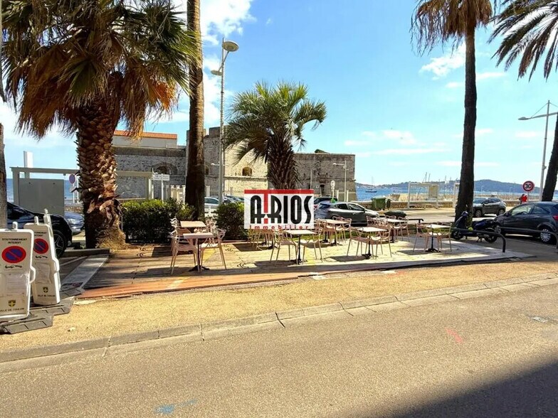 Local d’activités dans Toulon à louer - Photo de l’immeuble – Image 3 sur 3