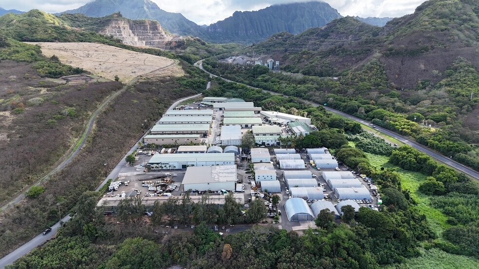 201 Kapaa Quarry Rd, Kailua, HI à louer - Photo de l’immeuble – Image 2 sur 9