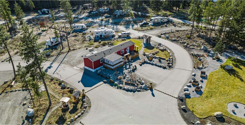 4755-4795 Paradise Valley Dr, Peachland, BC à vendre - Photo de l’immeuble – Image 3 sur 10