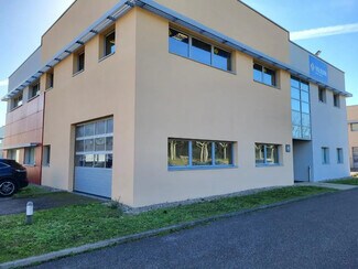 Plus de détails pour 50 Rue Jean Zay, Saint-Priest - Bureau à louer