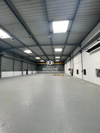 Plus de détails pour Industriel/Logistique à louer