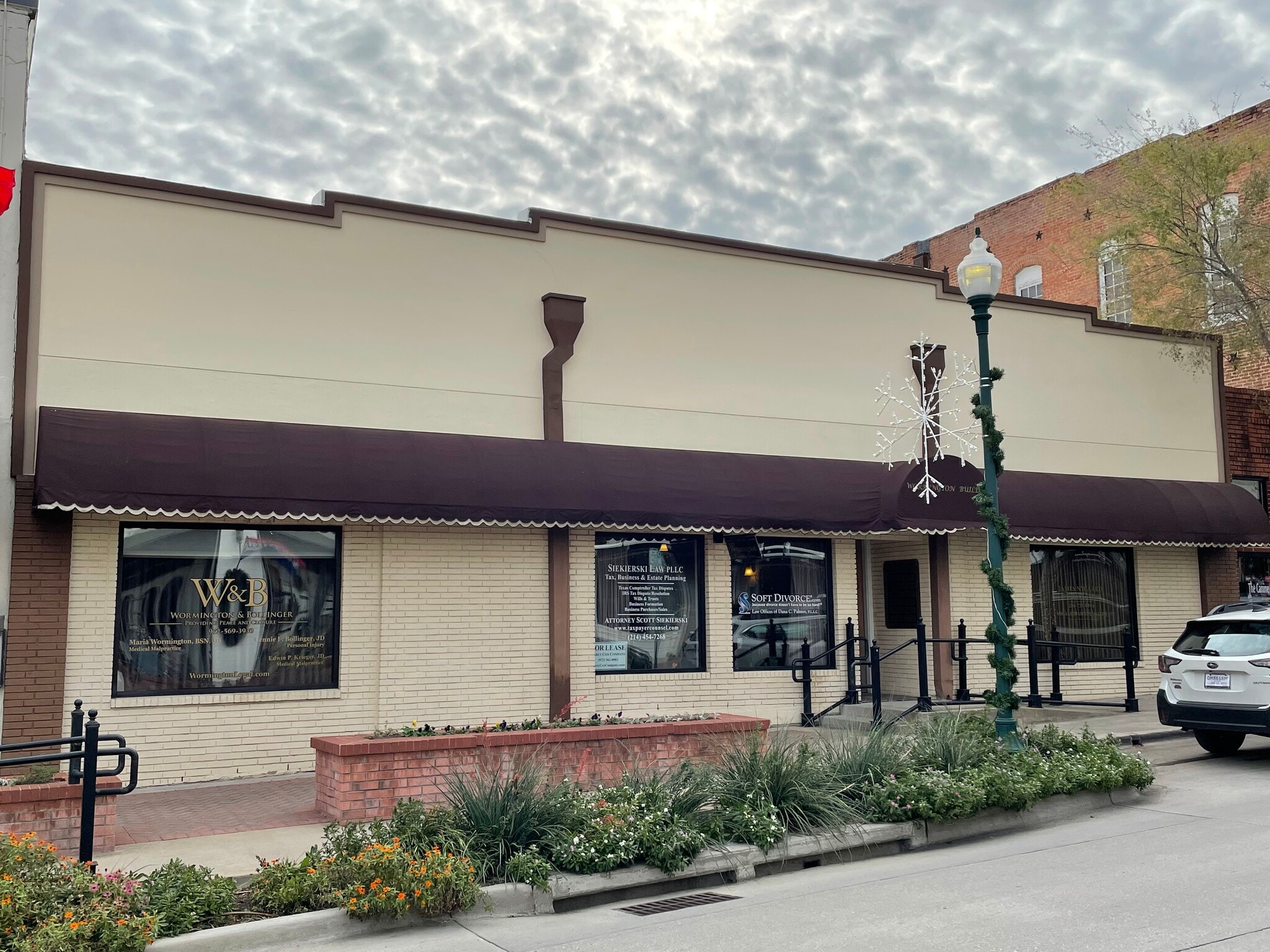 212 E Virginia St, McKinney, TX à louer Photo principale– Image 1 sur 24