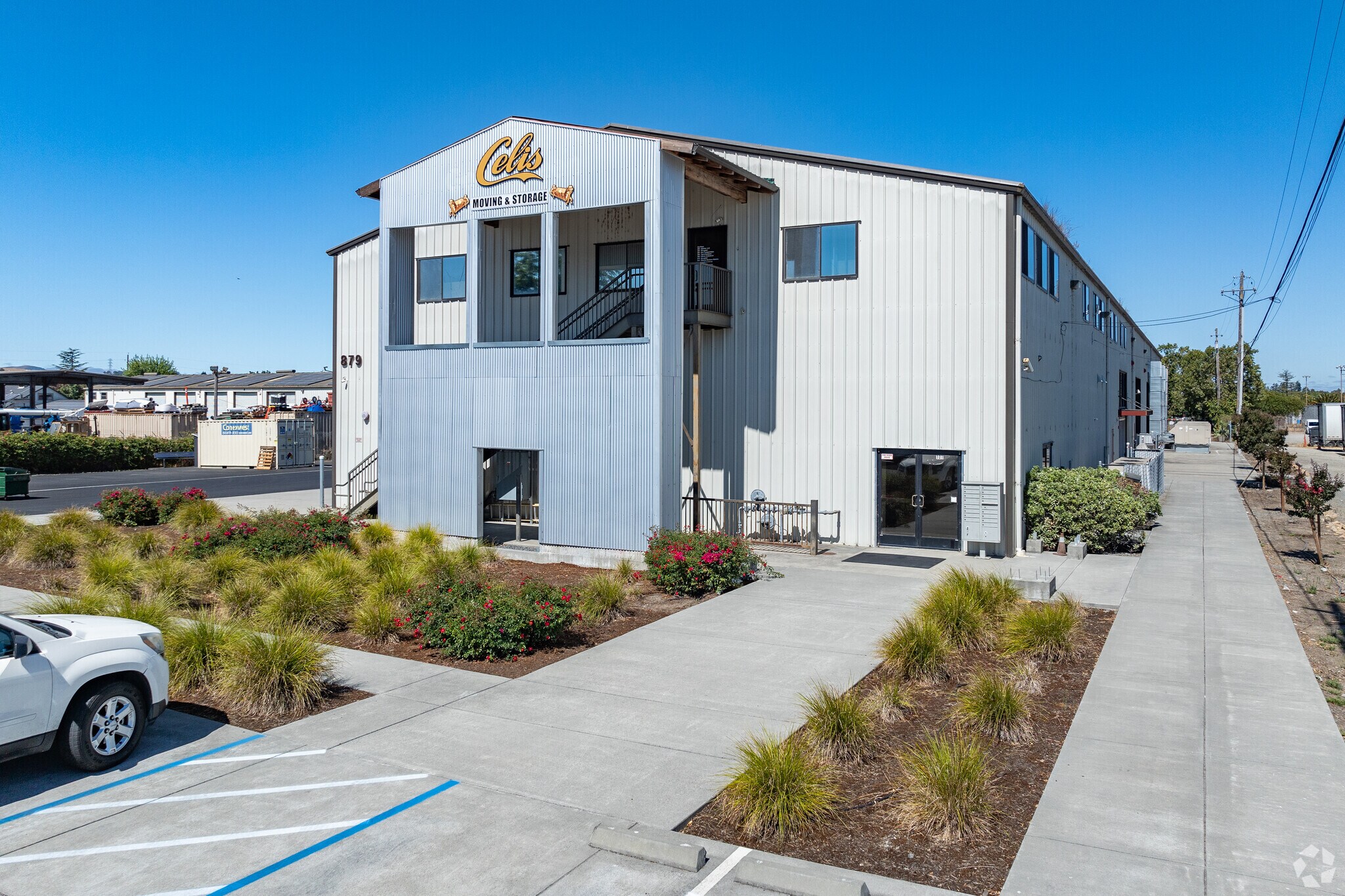 879 Lindberg Ln, Petaluma, CA à louer Photo principale– Image 1 sur 5