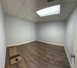 6405 NW 36th St, Miami, FL à louer Photo intérieure– Image 2 sur 4