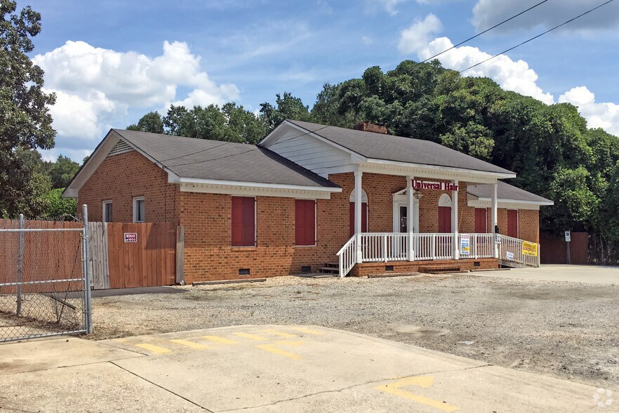 811 Cokey Rd, Rocky Mount, NC à louer - Photo de l’immeuble – Image 3 sur 5