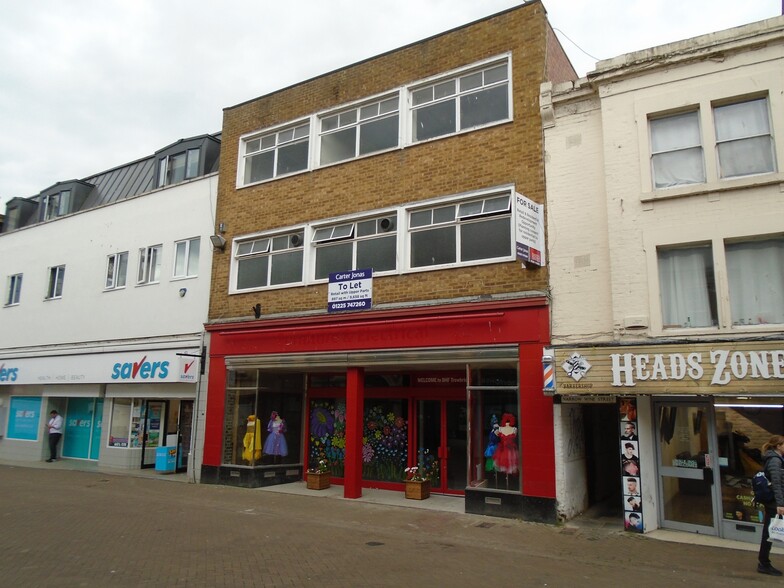 32 Fore St, Trowbridge à vendre - Photo de l’immeuble – Image 3 sur 7