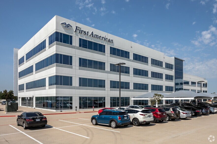 4851 Regent Blvd, Irving, TX à louer - Photo principale – Image 2 sur 6