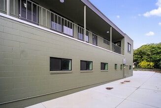 1725 E Thompson Blvd, Ventura, CA à louer Photo intérieure– Image 2 sur 19