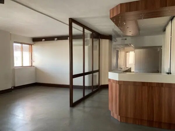 Bureau dans Perpignan à vendre Photo intérieure– Image 1 sur 5