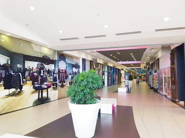 Local commercial dans Villasavary à louer - Photo de l’immeuble – Image 2 sur 2