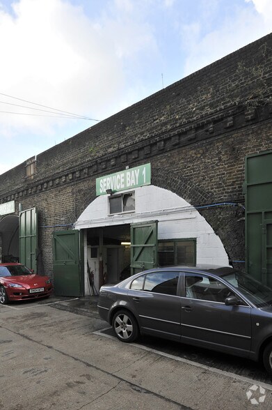 Lilford Rd, Londres à louer - Photo de l’immeuble – Image 3 sur 4